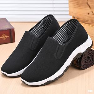 Lightweight Outdoor Comfortable Soft Sneaker Shoes for Man and Women 017