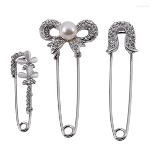 Spille clip per sciarpa farfalla femmina Women Pins Pins Clips Cristallino Fucido e Pearl 3PC