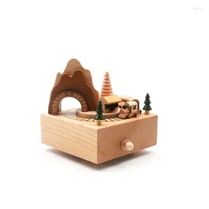 装飾的な置物手作りの木製の音楽ボックスレトロ回転するために家の装飾を演奏するDIYログを作る誕生日プレゼント