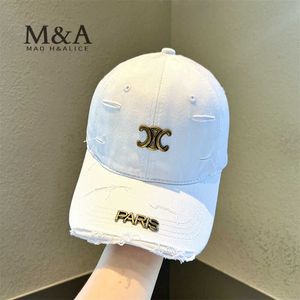 Celies Hat Sun Hat Individuality Holding Edge Small Triumph Metal Letter Baseball Cap mole Top Solshade