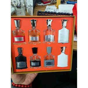 Set di profumi top 30 ml 4pcs Eau de 100ml Spray Colonia buon odore sexy fragrance kit parfum regalo 15ml 8pcs in nave di serie Fast 7422