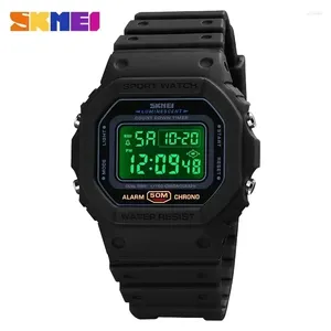 Armbandsur SKMEI 1628 8st Mäns klockmodig Retro Reloj Hombre Multi Functional Digital Sports