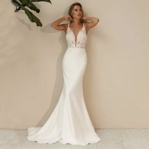 Sexy Appliques a V Mermaid Mermaid Satin Wedding Wedding Back Deep V disegni abiti da sposa