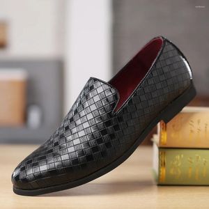 Casual Shoes Big Size 38-46 Läder Shose Men båt Walking Summer Man andningsbar resistent tom mjuk bakgrundsgitter Loafers