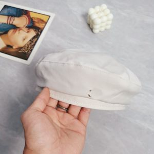 Último designer Ch Beret Luxo Bonet Cap