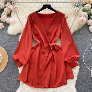 Casual Dresses Vintage V Neck Women Dress 2024 Autumn Temperament Full Sleeve Bandage Design Kvinna Vestidos French Short Ladies