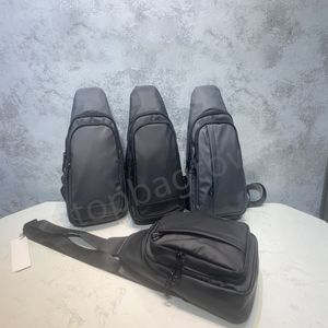 Высококачественные дизайнеры сумки Cross Body Men Avenue Sling Bag Mens Designer кожаные сумки для плеча мешок для бродяги для бродяги сумка сумка для ремня ремня