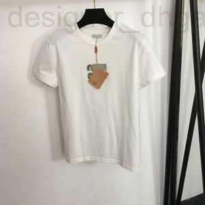 Erkek Tişörtler Tasarımcısı 2024 Yaz Yeni Gündelik Stil Moda Ağır Endüstri Tırnak Boncuk Mektubu Yama Yuvarlak Boyun Kısa Kollu T-Shirt U0KR