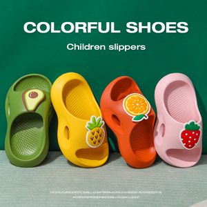 Summer Children Slifors Kids Cine Fruit Fruit Innoor Slide Sandali morbidi Non slittatori comodi pantofole ragazzi Flip Flip Flip Flip