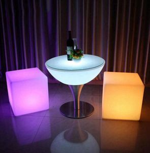 Móveis de acampamento vendendo iluminação Cube Creative Bar Stool Controle remoto 7 Luzes coloridas Caixa de carregamento USB Somente barato de bar