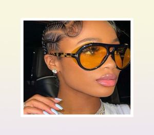 occhiali da sole per donne 2023 designer di marchi tonalità di grandi dimensioni degli anni '90 vetri da sole giallo nero retrò Lady Uv400 Beach Eyewear5946366