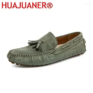 Lässige Schuhe Frühlings Sommer Herren-Slipper Mode Quasten bequeme flache Männer atmungsaktives Slip-on-weiches Wildleder Fahren