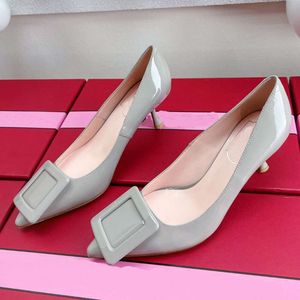 Square Buckle Patent Leather High Heels 2024 Autumn New Pointed Shallow Cut Commuting Versatile Thin Heel for Women's Shoes