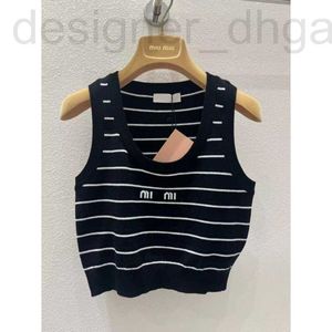 Kadın Tankları Camis Designer Mujia 24 Erken Bahar Yeni Örme Tank Top Çizgi Kontrast Mektup Deseni Kısa Stil İnce Fit Baharatlı Kız Koreli Kadınlar 06by