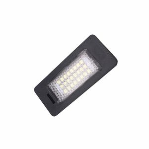 Luz de placa de carro LED Luz para BMW E39 M5 E70 E71 X5 X6 E60 M5 E90 E92 E93 M3 Lâmpada traseira Lâmpada de placa de lâmpada