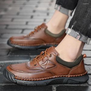 Casual skor mäns stora storlek mode retro läder sneakers trend bekväm man utomhus icke-halk