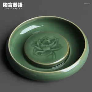 Tea Tabletts Mysteriöser Yue Kiln Celadon Relief Lotus rund Teekanne Basis handgefertigt antike keramische chinesische Zen -Tablett