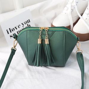 Bag Fashion Trend Spring And Autumn Tassel Shell Wild One-shoulder Messenger Large-capacity Female Handbag Women