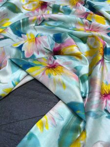 Summer Blue Floral Print Strape Satynowa Twill Silk Big Brand Oddychana ręcznie robiona majsterkowicz damska odzież jedwabny tkanin