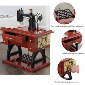 2021 mais recente caixa de música vintage Mini Sewing Machine Mechanical Christmas Gift Table Decor Toy Musical Toy