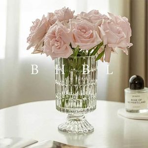 Präglad vasglas kristallnät röda franska högkvalitativa blommor vatten rosbord dekoration vardagsrum blommor arrangemang 240329