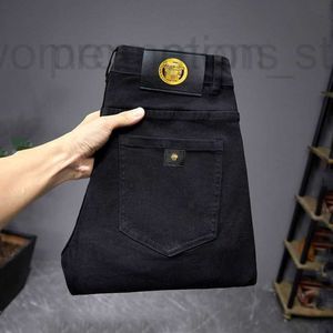 Herren Jeans Designer leichter Luxus für das Frühling Neues Produkt Slim Fit Small Ft Elastic Black Trendy Cropped Hosen QQWT RX1O