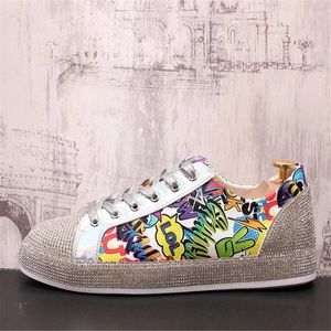 Casual Shoes Korean Fashion Print Rhinestone Men Flats Hip Hop Board Sneakers Loafers Chaussure Homme