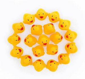 Mini Gummi Duck Bad Duck PVC mit Schall schwimmend Entenbad Wasser Spielzeug zum Schwimmen Strand Geschenk Ganzes Mini Gummi Bad Duc7687789