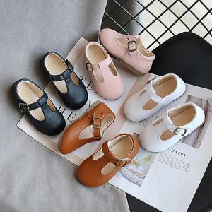 스프링 가을 어린이 신발 T 끈 가죽 신발 여자 소년을위한 가죽 신발이 아닌 비 슬립 유아 Mary Janes Baby Children Buckle Strap Flats 240411