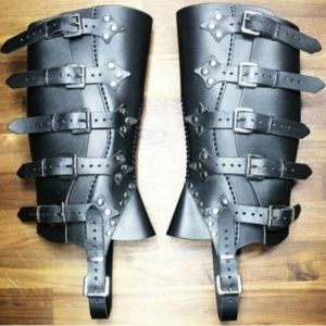 Retro deri kayış larp greave bacak shin korumaları ortaçağ viking şövalye botları ayakkabı kapakları şövalye savaşçı zırh önyükleme kapağı kostüm