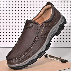 Casual Shoes Slip Resistent Luxury Man Leisure äkta läder manlig sko tjock botten utomhus loafers mode split mens