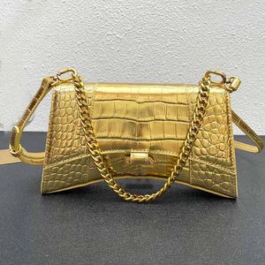 Designer 8A Bag timglasplånböcker på kedjan lyxiga handväskor Krokodil läder crossbody väskor purses designer kvinna axelväskor boce dhgate väskor med dammväska guld