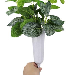 Ny bästa kvalitet PVC Grave Cemetery Vase med Earth Spike Flower Holder för att placera färska konstgjorda blommiga trädgårdsmaterial