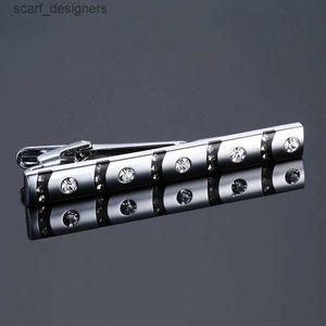 TIE CLIPS 2018 Högkvalitativa franska män Tie Clip Hand Crystal Eye Styling för bröllop Business Birthday Charm Creative Gifts Y240411