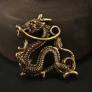 1 PCs Animal Feng Shui Vintage Decoration Brass Dragon Statue Wohlstand Wohlstand Chinesische Style Home Decor 240408