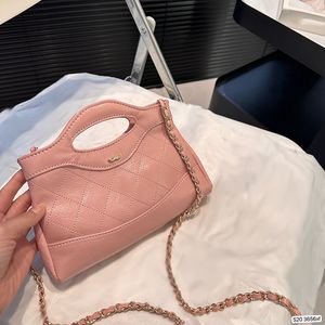 Kadın Omuz Çantası Deri Elmas Ekose Altın Donanım Metal CC Toka Yarı Yollu Tutamak Lüks El Çantası Moda Çantası Crossbody Çanta Makyaj Çantaları Cüzdan Kart Torbaları 21cm