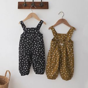 Hosen 2022 Säuglings Sommer Neuankömmlinge Hose Kid Girl Retro Blumenschlinge Overalls Mode dünne lose Baumwollkind -Jungenkehre