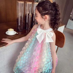 Mädchenkleider Mädchen ärmellose Kleid 2024 Sommer Neue Farbe 3d Blumenkleider Kinder Bogen Prinzessin Kleider