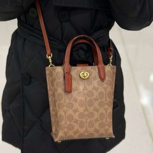 2024 Neue Mini -Frauen -Willow 16 französische Pommes Altern farbige Einzelschulter -Crossbody -Tasche 78% Rabatt auf den Laden Großhandel