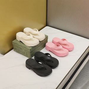 Kvinnors designer flip-flops tjocka solade sandaler sommar modeplattform topp tofflor fritid chevron sandal gummi damer flip flops svart rosa toffel sko 35-42
