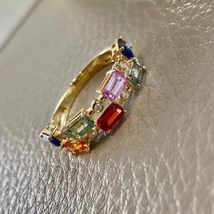 Klusterringar Vintageretro 18K Färg GEM RING Fina smycken för festförlovning Daglig slitage gåva