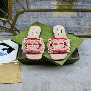 15A Famous women's sandals flat bottomed slippers sliding soles herringbone summer casual beach sandals