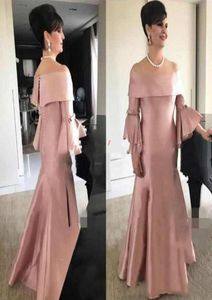 Vintage Noble Bateau Neck Plus Size Mother of the Bride Formal Dresses Dusty Pink Evening Party Wear Wedding Gästklänning Groom MOT2503231