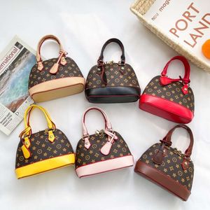 Little Shell fashionabla och trendiga tjejkedja Diagonal Straddle Bag Western Style Small Fragrance Children's Handbag 78% rabatt