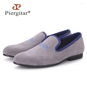 Casual Shoes Piergitar Fashion Handmade Men Grey Color Velvet Embroidered Different Words Prom And Banquet Loafers Flats