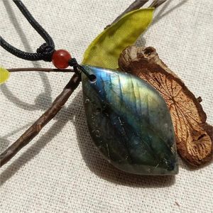 Dekorativa figurer Natural Gem Stone Reiki Crystal Pendant Healing Balance Amulet Blue Moonstone Labradorite Rough