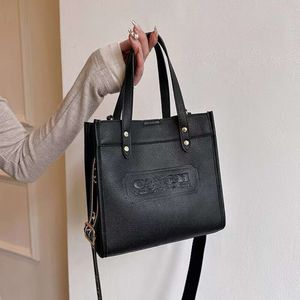 Messenger Çanta Girintisi Tote PU Yüksek Kaliteli Crossbody Kadınlar Büyük Kapasite Moda Giden Çanta