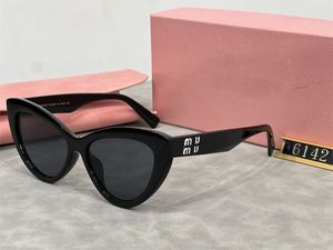 Sexy Katzenaugendesigner Sonnenbrille Frauen schöne Ins Keine Make -up -einfache Brille Rahmen Männer Brillen süße dekorative Computerbrillen