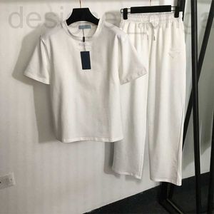 Kvinnors tvådelade byxor designer uppsättning av bekväma och minimalistiska triangulära etikett tyg kortärmad t-shirt+dragkammare elastisk midja raka ben casual byxor