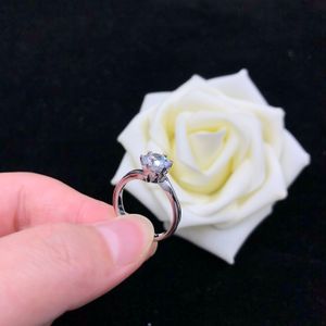 Gioielli 14K a prezzi accessibili in oro bianco solido Au585 Anello nuziale Design del fiocchi di neve 0,5-2CT D VVS1 Anello femminile Moissanite Solitaire